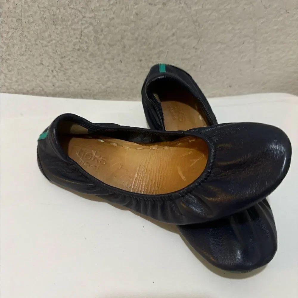 Tieks women size 7 navy and green color - Picture 4 of 8